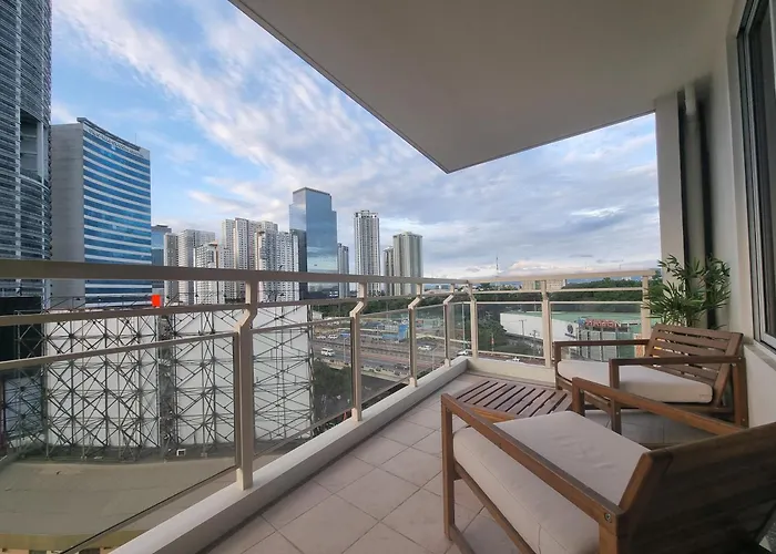 Executive Suite, Skyline Near Solaire & Mrt Aparthotel 4*