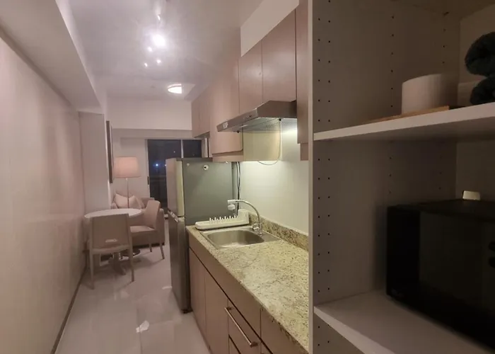 Executive Suite, Skyline Near Solaire & Mrt