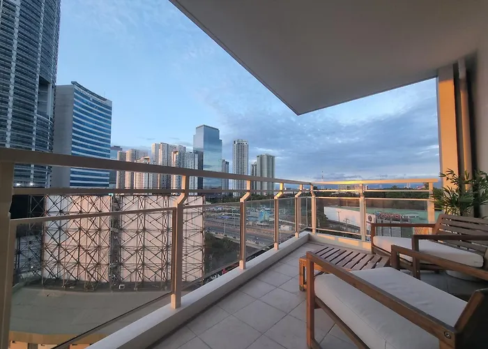 Executive Suite, Skyline Near Solaire & Mrt 4*