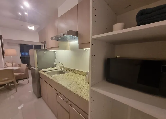 Executive Suite, Skyline Near Solaire & Mrt Manila