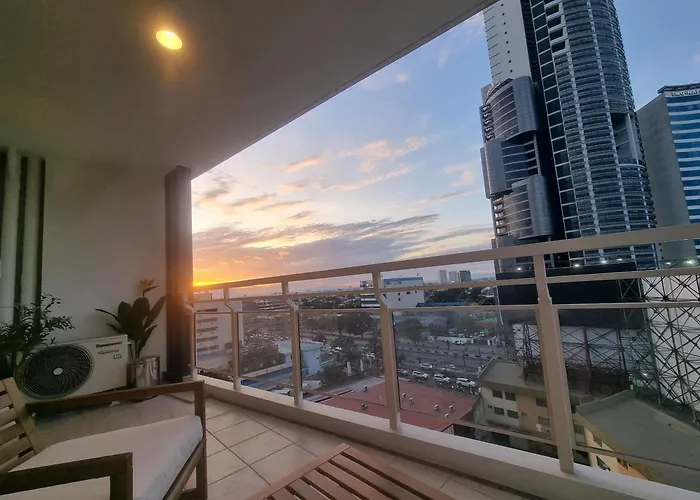 Executive Suite, Skyline Near Solaire & Mrt Aparthotel 4*