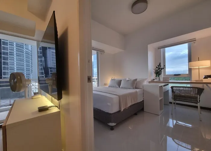 Executive Suite, Skyline Near Solaire & Mrt