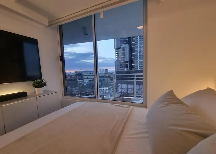 Executive Suite, Skyline Near Solaire & Mrt 4*
